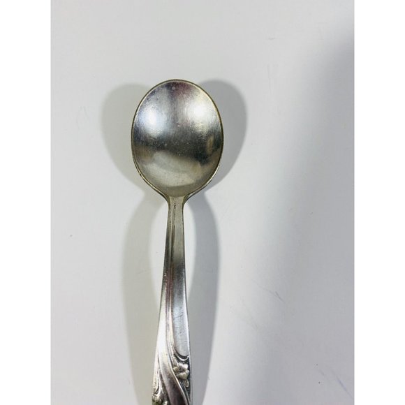 Holmes & Edwards Baby Spoon Romance Pattern 1952 Silver Plate IS Deep 4” - Picture 3 of 7